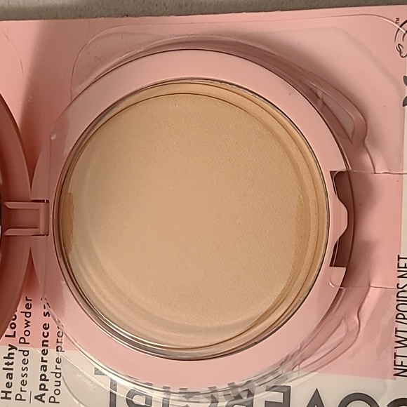 COVERGIRL MAKEUP BUNDLE OF 4 ITEMS - Picture 3 of 9